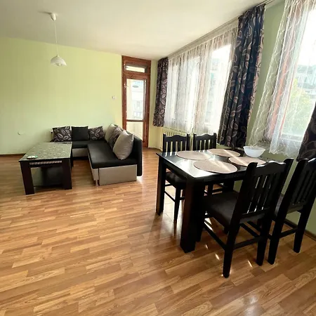 Charming Urban Retreat In סופיה