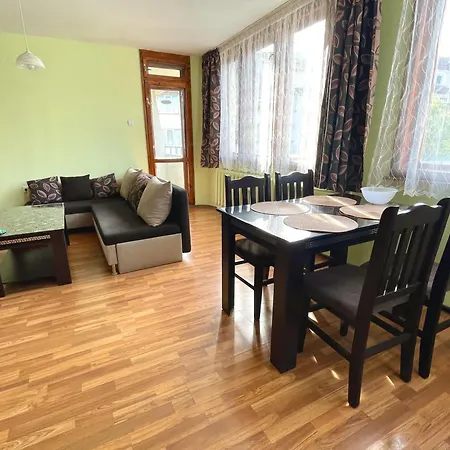 Charming Urban Retreat In Daire *