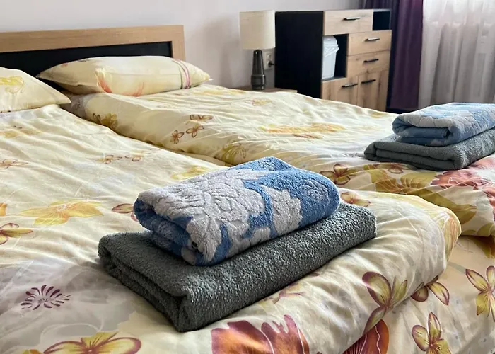 Charming Urban Retreat In アパート ソフィア