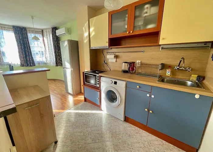 Charming Urban Retreat In アパート ソフィア